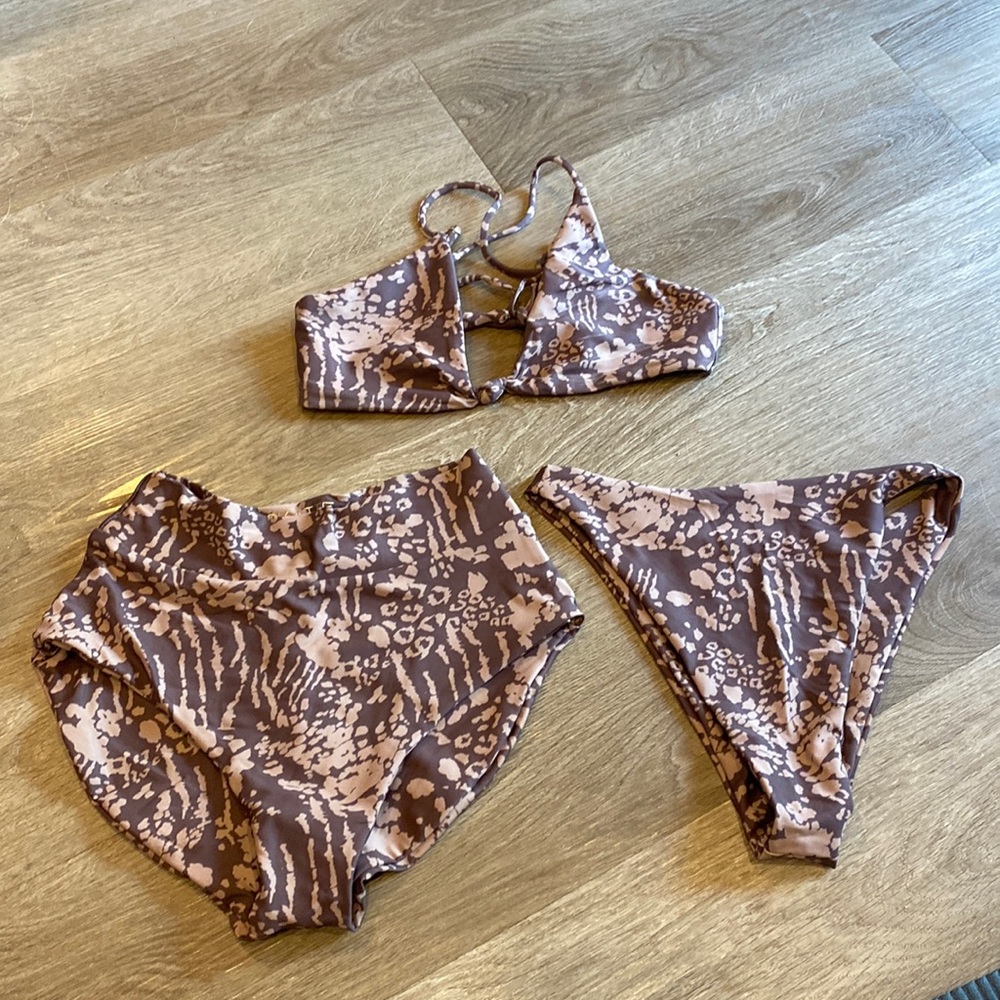 Skatie brown bikini - comes with two different bottoms
